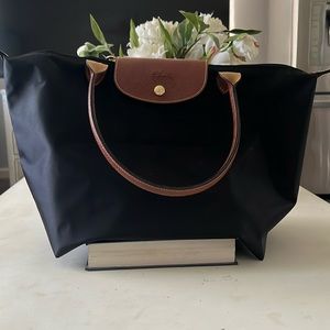 Long Champ shoulder bag new condition only used one time for traveling